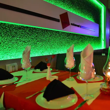 Hotell Cekmen 3*